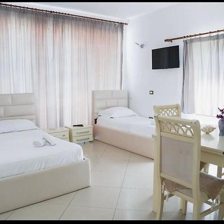 Hotel Kaci Velipoje Ngoại thất bức ảnh