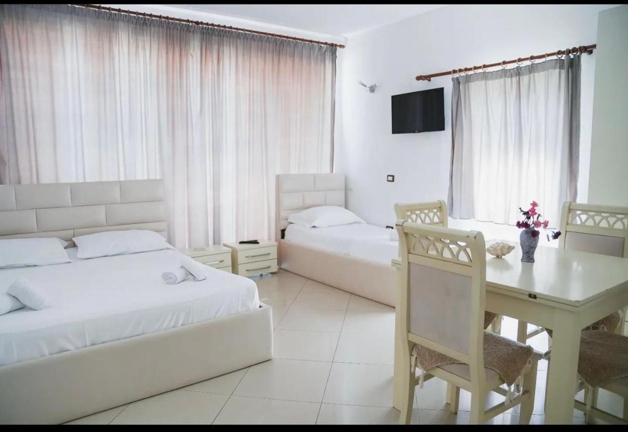 Hotel Kaci Velipoje Ngoại thất bức ảnh